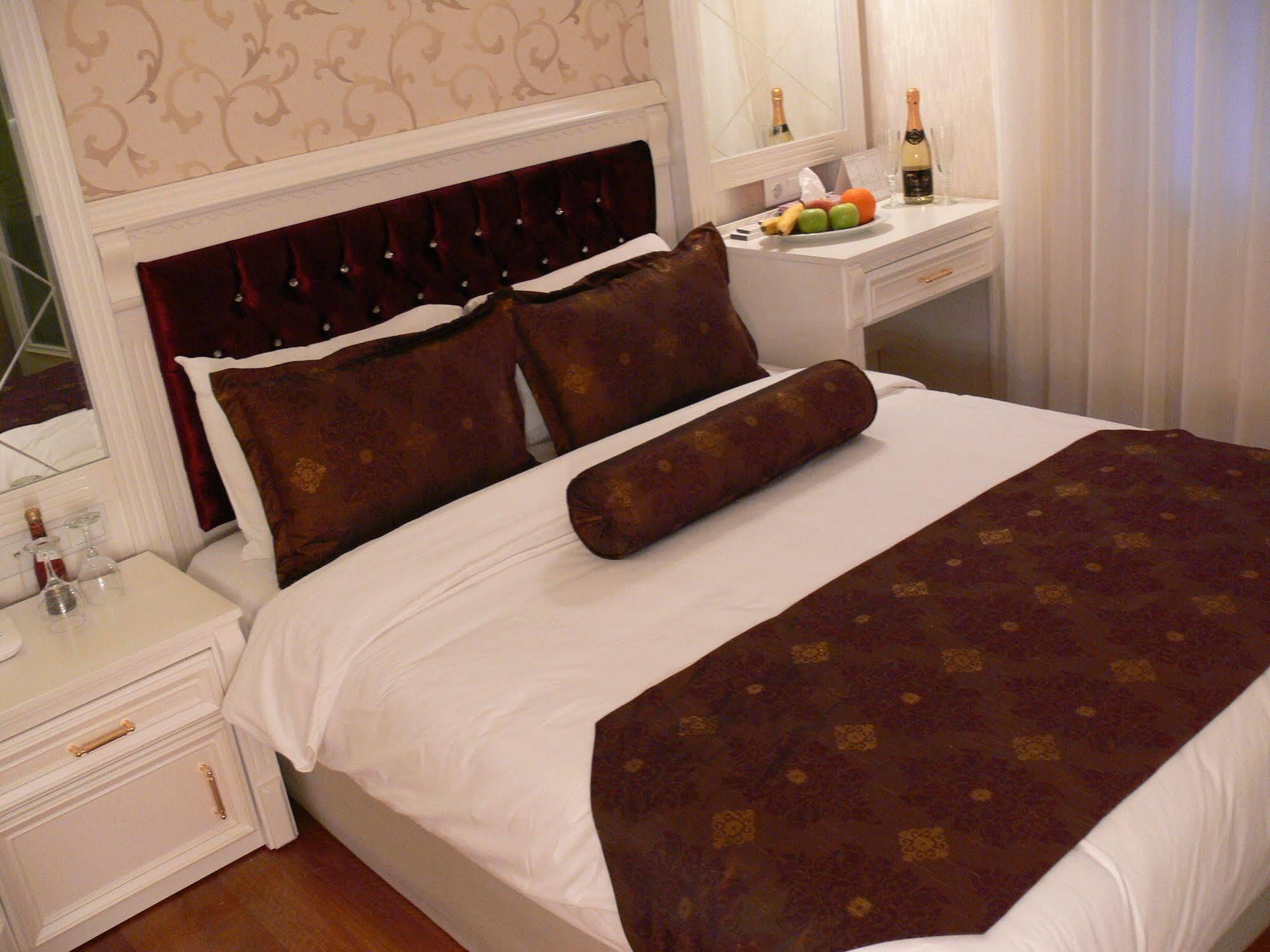 Hotel Coliseum Istambul Extérieur photo